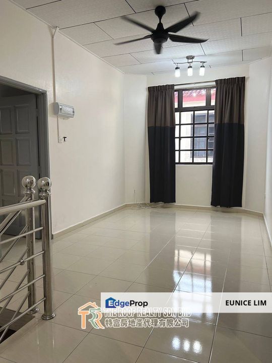 Prime Location Double Storey Semi-D Sungai Abong For Sale, Johor, Muar