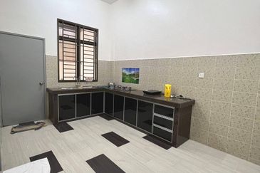 Prime Location Double Storey Semi-D Sungai Abong For Sale