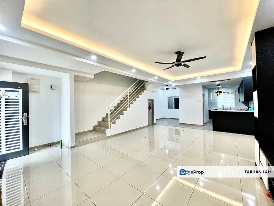 Taman Bukit Rahman Putra 3 Storey Terrace FLEXIBLE DEPOSIT 🔥 RENOVATED, Selangor, Sungai Buloh