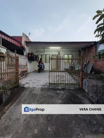 Taman Teratai Low Cost Single 1 Storey House Jalan Lumpit Skudai Taman Universiti, Johor, Johor Bahru