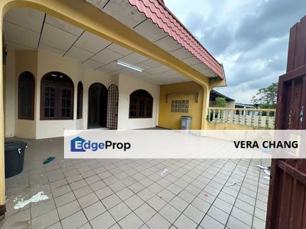 Taman Ungku Tun Aminah Jalan Pendekar Single 1 Storey House For Sale Fully Extend, Johor, Skudai