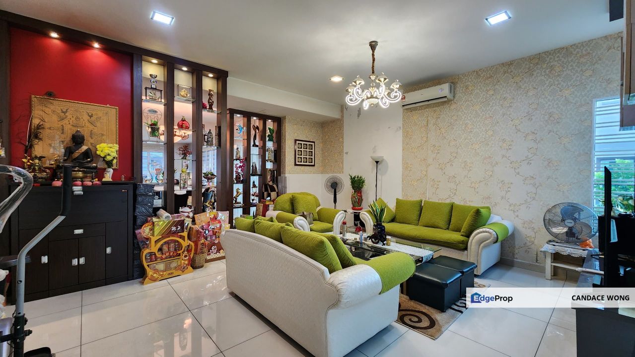 Move-In Ready Designer Home with Garden & Balcony Retreat!, Selangor, Kajang