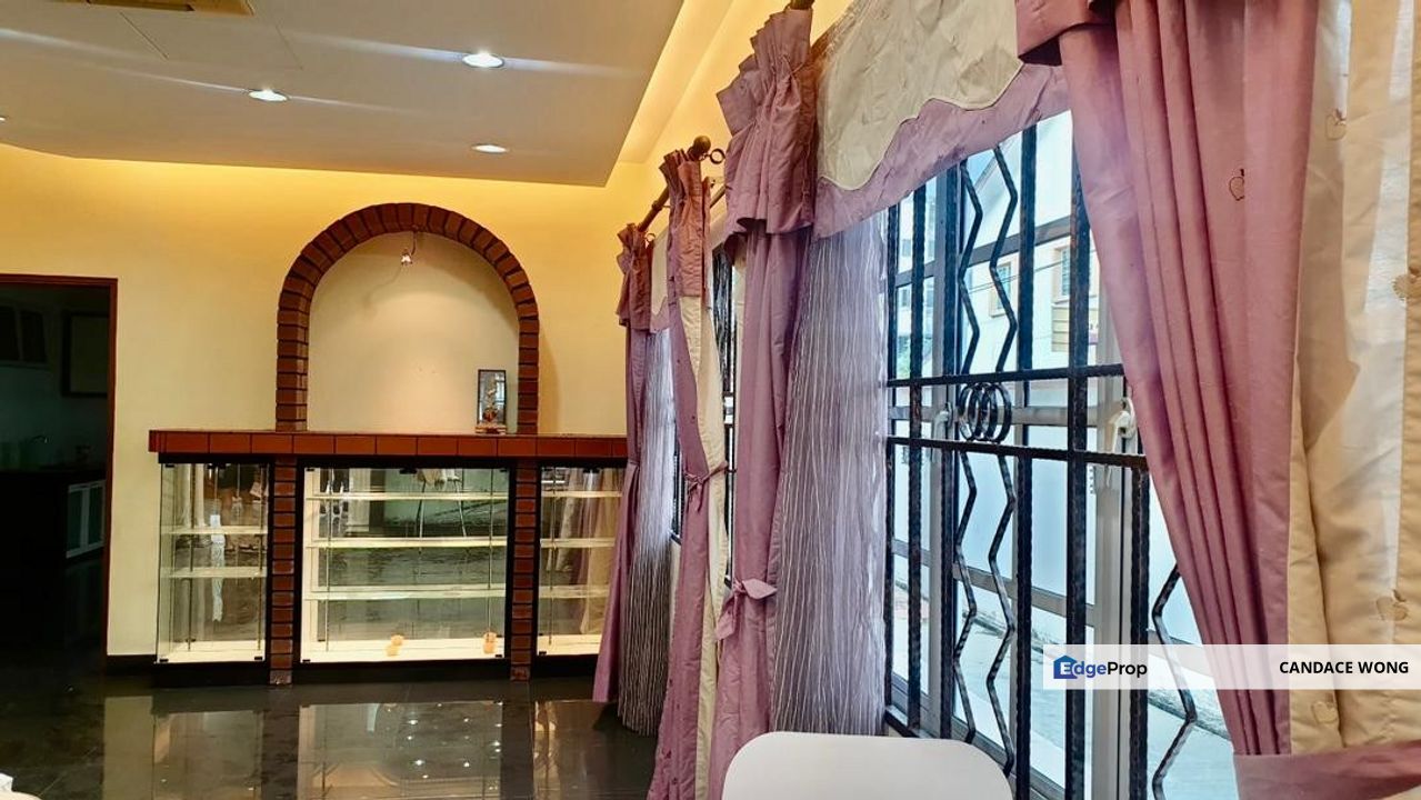 Taman Sri Jelok, Kajang - 2-Storey Semi-D End lot, Fully Extended and Freehold, Selangor, Kajang