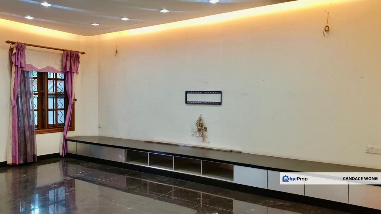 Taman Sri Jelok, Kajang - 2-Storey Semi-D End lot, Fully Extended and Freehold, Selangor, Kajang