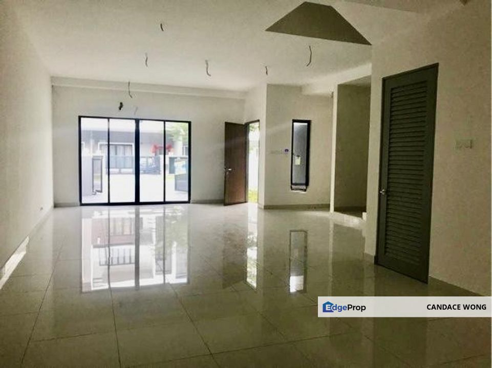 Pearl Residences (Taman Saujana Mutiara) Kajang - Unique 3-Storey with Courtyards & Rooftop Chill Space , Selangor, Cheras South