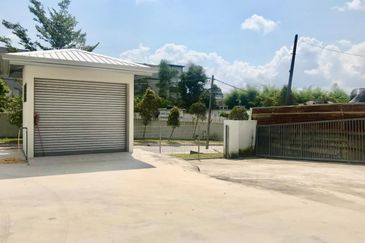 Detached Factory @ Semenyih - 200A In Use & 400A Approved for Expansion