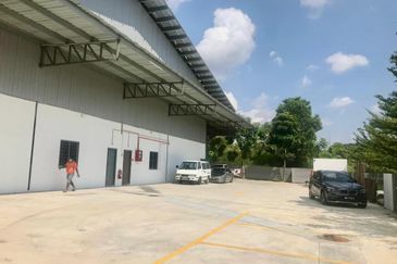 Detached Factory @ Semenyih - 200A In Use & 400A Approved for Expansion