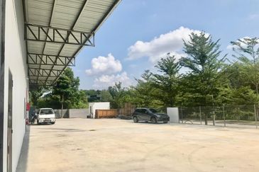 Detached Factory @ Semenyih - 200A In Use & 400A Approved for Expansion