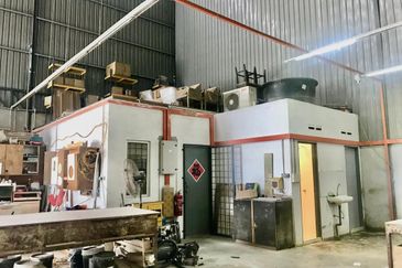 Detached Factory @ Semenyih - 200A In Use & 400A Approved for Expansion