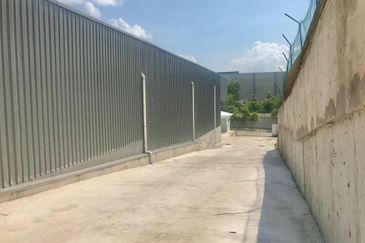 Detached Factory @ Semenyih - 200A In Use & 400A Approved for Expansion