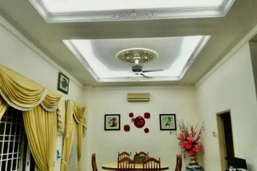 Jalan Puncak Perdana 