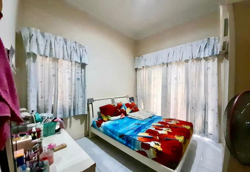 Jalan Puncak Perdana 