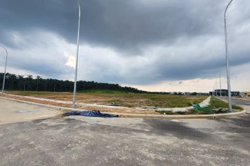 Puncak Alam Industrial Corner Lot - 9.3 Acres - Infra Ready