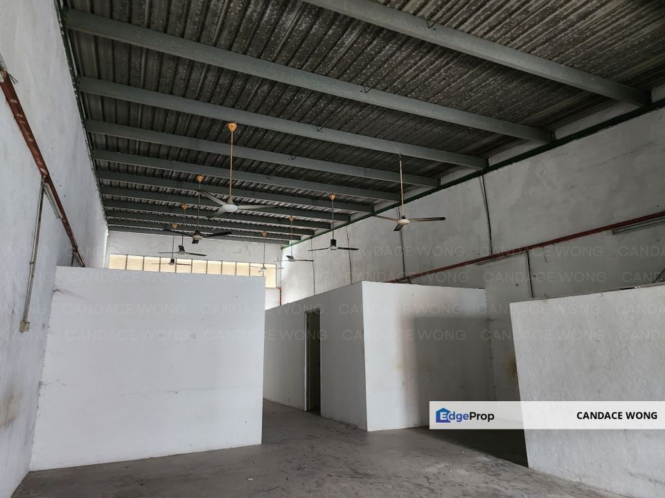 Nilai 3, Arab Malaysia Industrial Park | Ready-To-Operate Factory - Partitioned & 3-Phase Power, Negeri Sembilan, Nilai