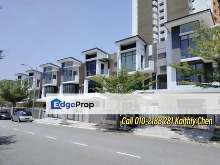 (End lot) 3 Storey Superlink Mutiara Villa @ Mutiara Heights Kajang, Selangor, Kajang