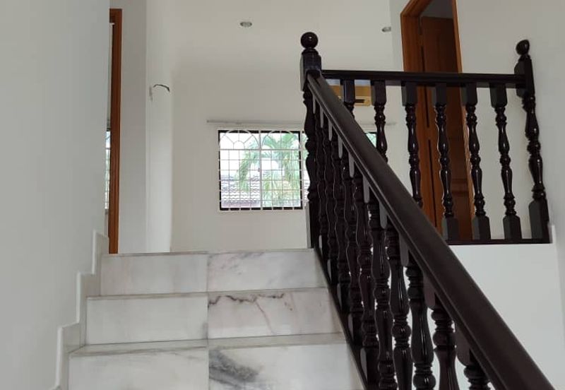 Taman Anggerik Villa