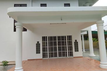 Taman Anggerik Villa