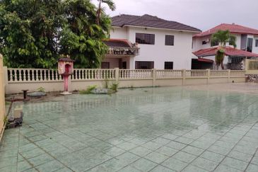Taman Anggerik Villa