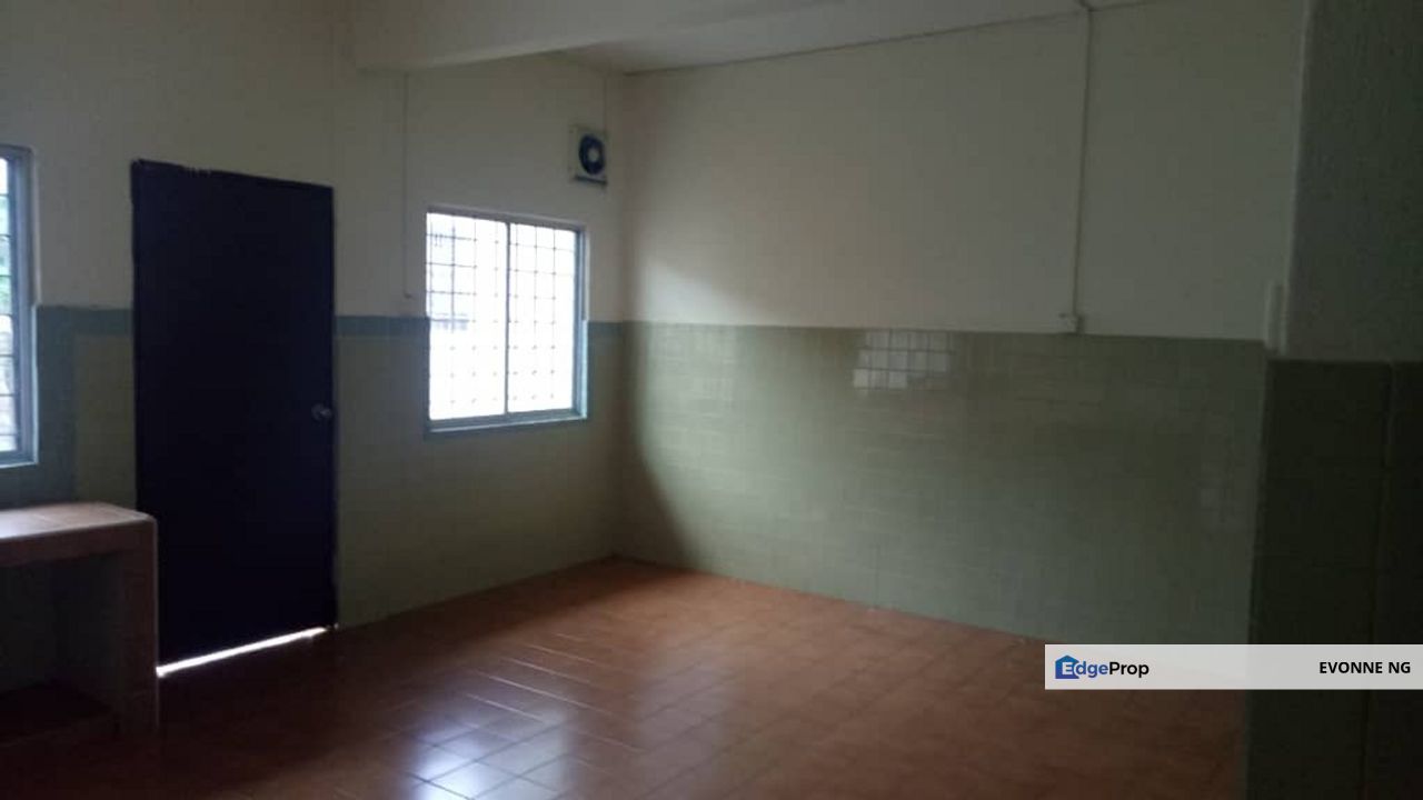 Jalan Reko Kajang Freehold Extended Double Storey House Near MRT  , Selangor, Kajang