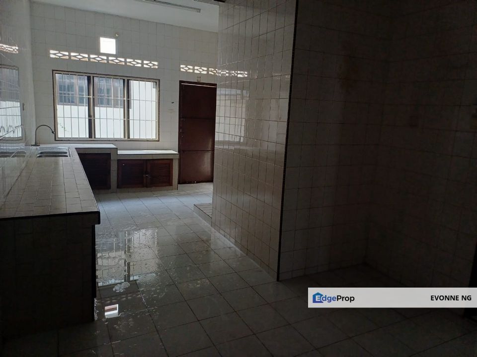 Taman Asa Jaya Kajang Freehold Fully Extended Double Storey House , Selangor, Kajang