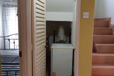 Taman Tasik Semenyih (Lake Residence)