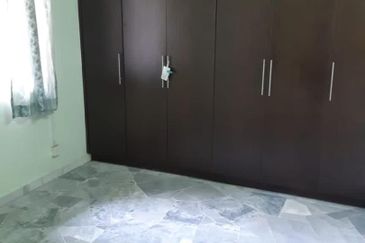 Taman Tasik Semenyih (Lake Residence)