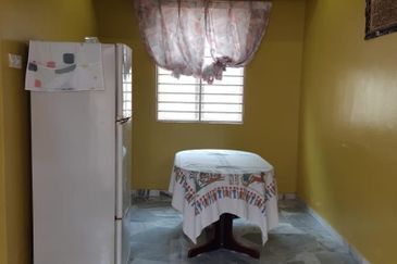 Taman Tasik Semenyih (Lake Residence)