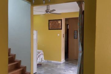 Taman Tasik Semenyih (Lake Residence)