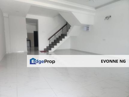 Taman Puchong Utama Freehold Newly Reno Open Parking Double storey house, Selangor, Puchong