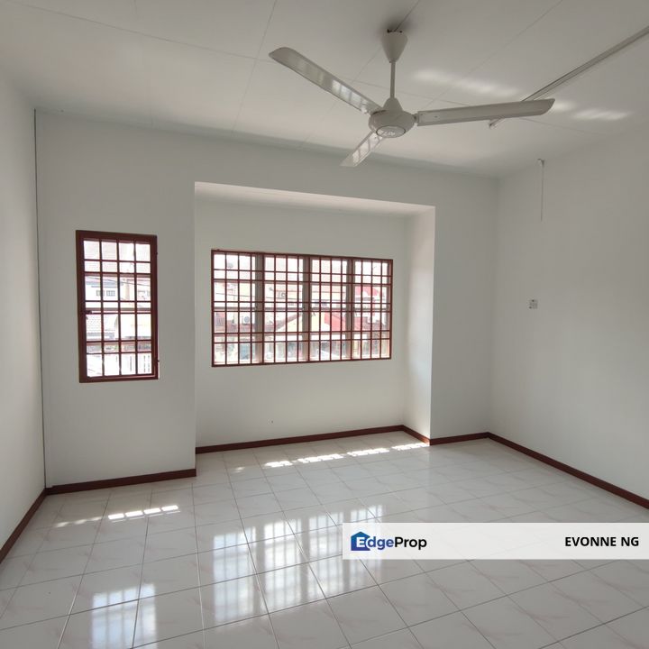 Kajang Perdana Freehold Double Storey Terrace 22x 75  , Selangor, Kajang