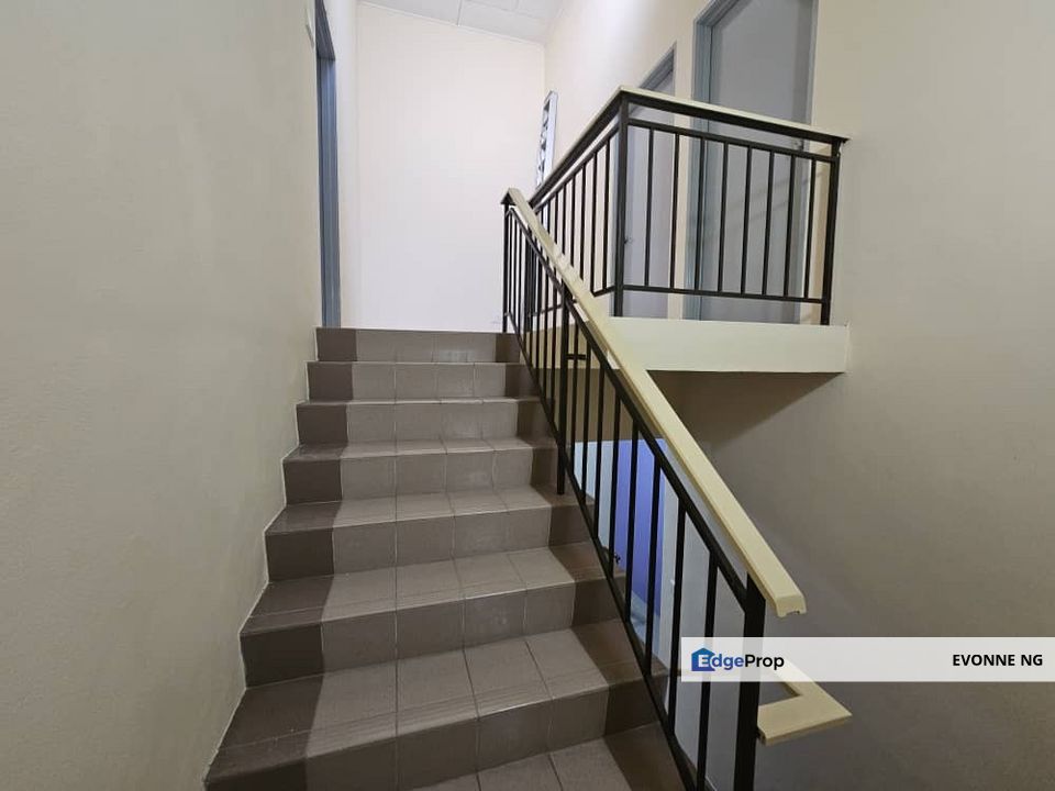 Cheras Balakong Freehold Double Storey House   , Selangor, Balakong