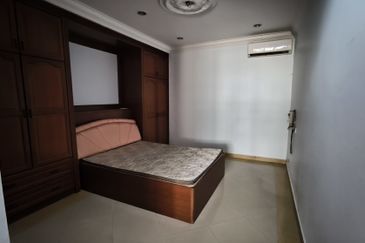 Taman Tasik Semenyih (Lake Residence)