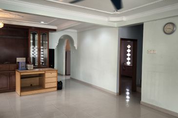 Taman Tasik Semenyih (Lake Residence)