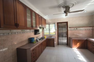 Taman Tasik Semenyih (Lake Residence)