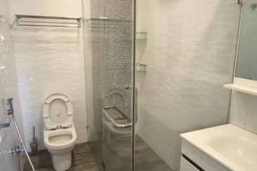 Taman Tasik Semenyih (Lake Residence)