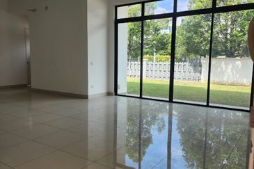 Tenderfields @ Eco Majestic