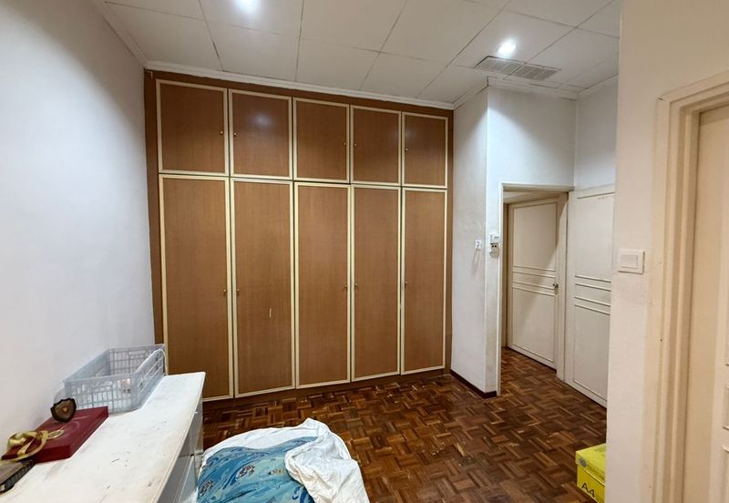 SL 4, Bandar Sungai Long