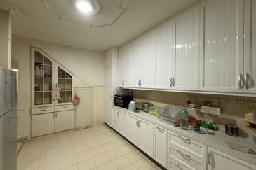 SL 4, Bandar Sungai Long