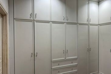 SL 4, Bandar Sungai Long