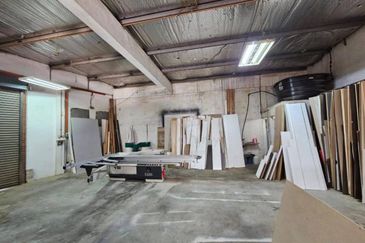 Semenyih Taman Bangi Jaya Corner factory