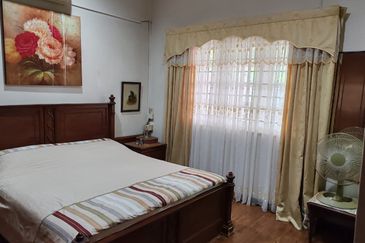 Kajang Taman Bukit Freehold Semi D House  