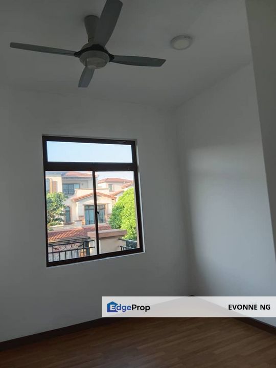 Semenyih Diamond City Freehold Three Storey Bungalow , Selangor, Semenyih