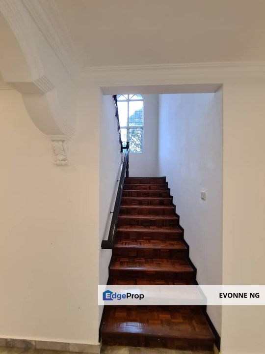 Kajang Taman Bukit Mewah kajang double storey bungalow corner, Selangor, Kajang