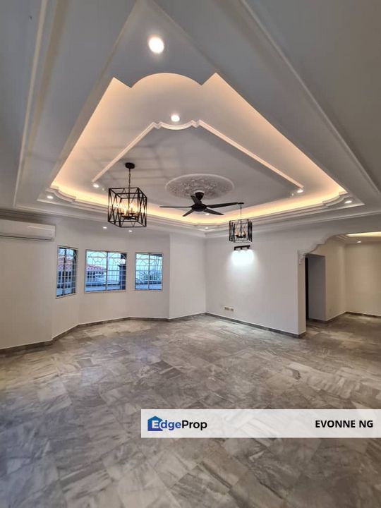 Kajang Taman Bukit Mewah kajang double storey bungalow corner, Selangor, Kajang