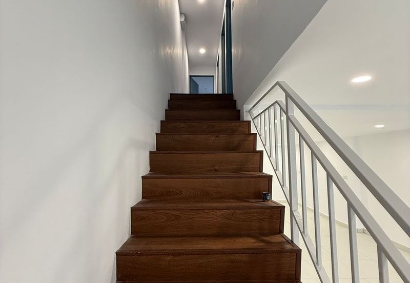 Kajang Taman Jasmine Freehold Reno Double Storey House 