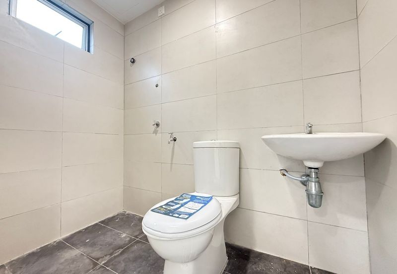 Kajang Taman Jasmine Freehold Reno Double Storey House 