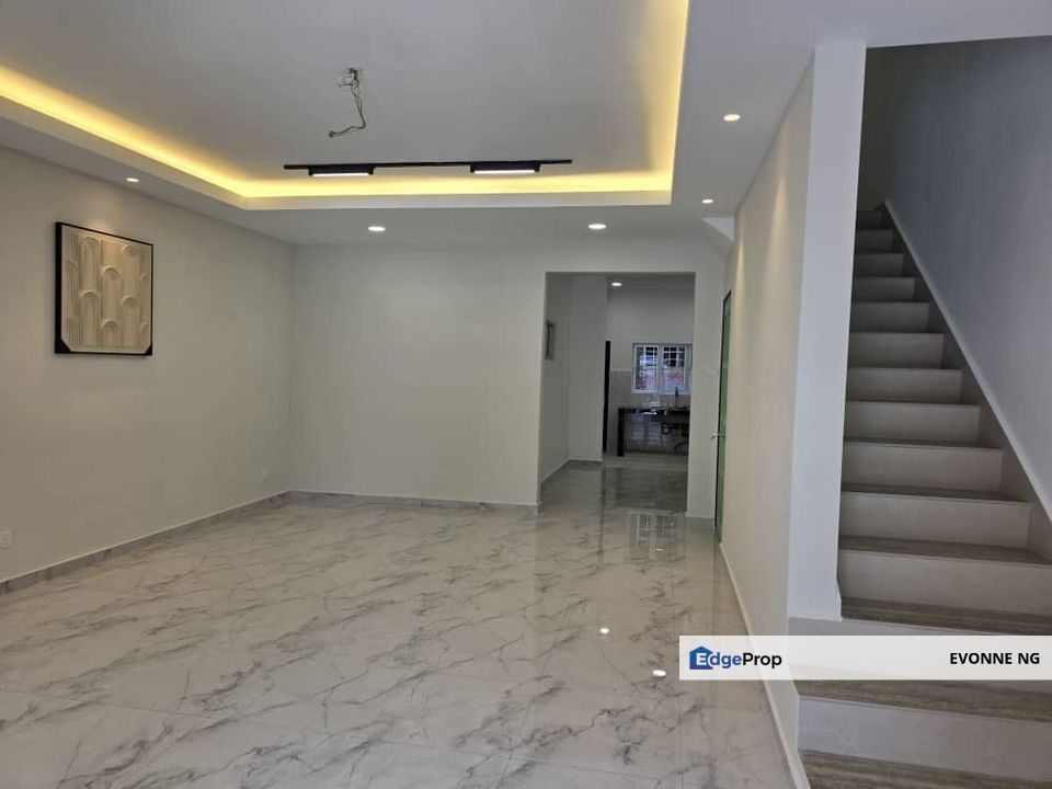 Cheras Taman Sri Aman Newly Renovated Double Storey Freehold House    , Selangor, Batu 9th Cheras