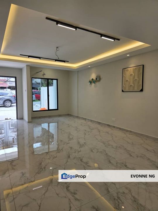 Cheras Taman Sri Aman Newly Renovated Double Storey Freehold House    , Selangor, Batu 9th Cheras