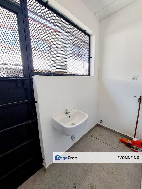 Kajang Taman Kajang Prima Freehold Well Keep Double Storey House , Selangor, Kajang