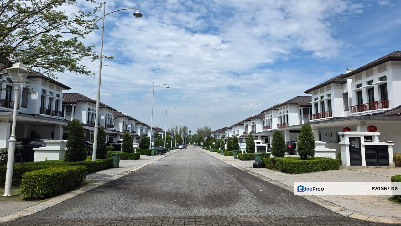 Eco Majestic Tenderfield Freehold Reno Gated Double Storey Cluster Semi D   , Selangor, Semenyih